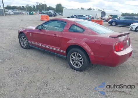 2005 Ford Mustang V6 Deluxe/V6 Premium из США, поврежденный, VIN 1ZVFT80N255206164